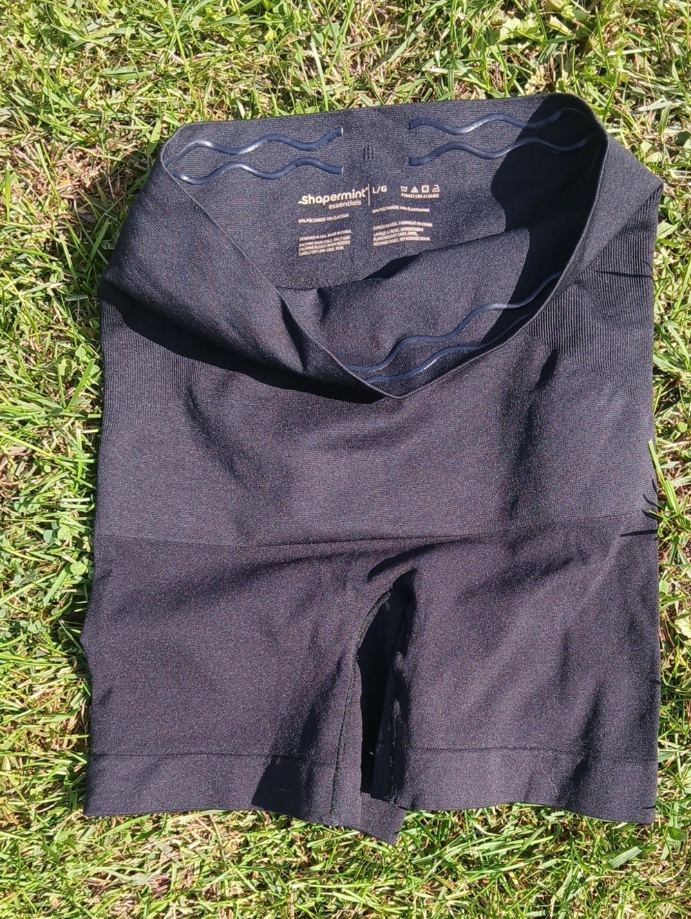 EUC Shapermint Anti Slip Silicine Grip Size Large